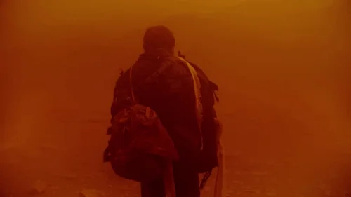 Still frame 5 from MOLODI — my sea (2025) directed by Yura Katynsky